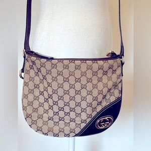 RARE Authentic Gucci Monogram Brown Canvas Top Zip Crossbody Bag